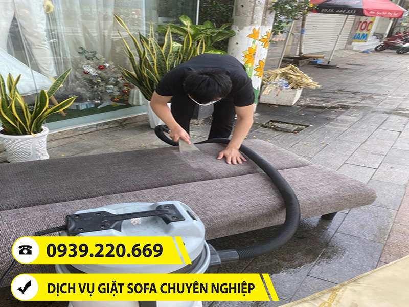 Dịch vụ giặt ghế sofa tại nhà