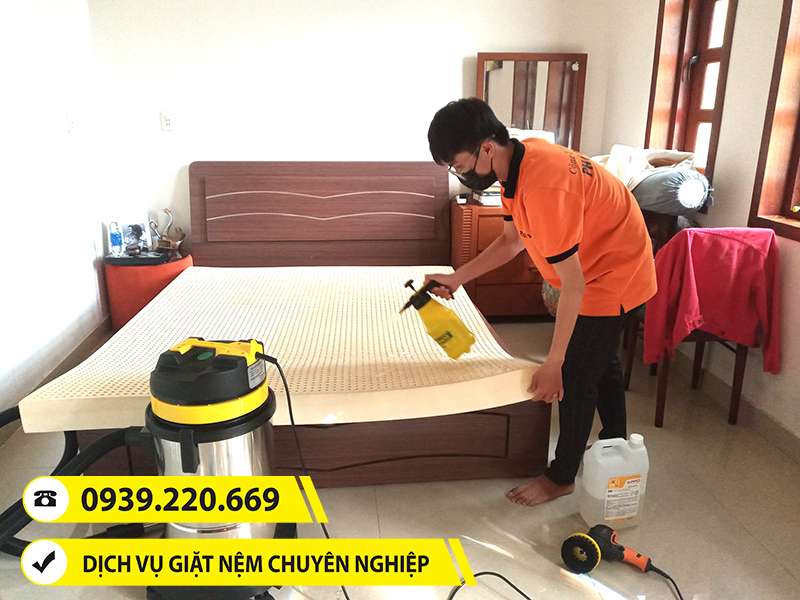 Clean Up - Dịch vụ giặt nệm tại huyện Hóc Môn uy tín, giá rẻ, chuyên nghiệp
