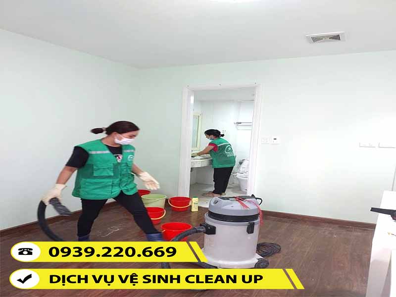 Clean Up triển khai quy trình vệ sinh công nghiệp hiệu quả, cẩn thận từng bước