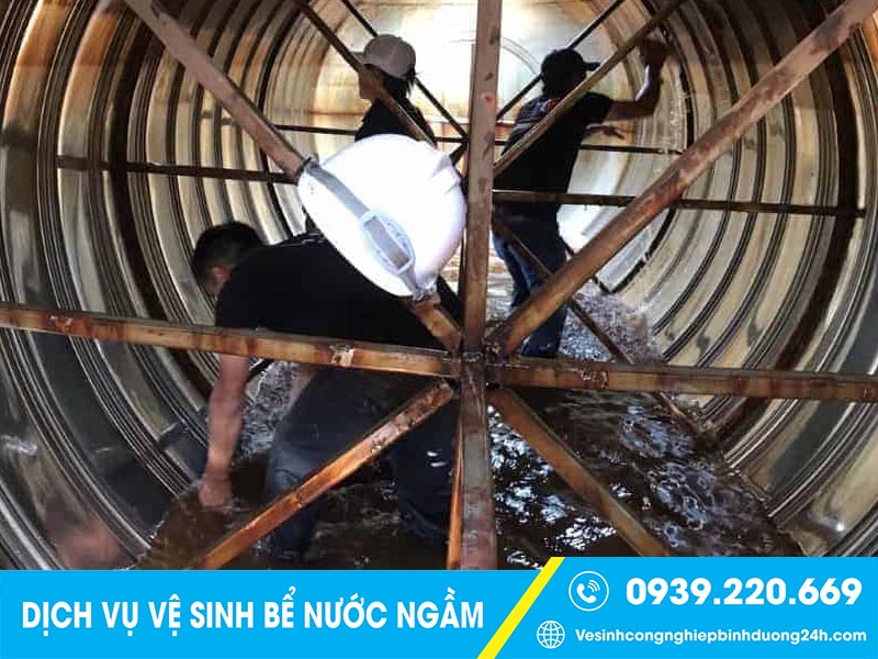 Quy trình vệ sinh bể ngầm tại Quận 4 - Súc rửa cặn, tiêu diệt vi khuẩn