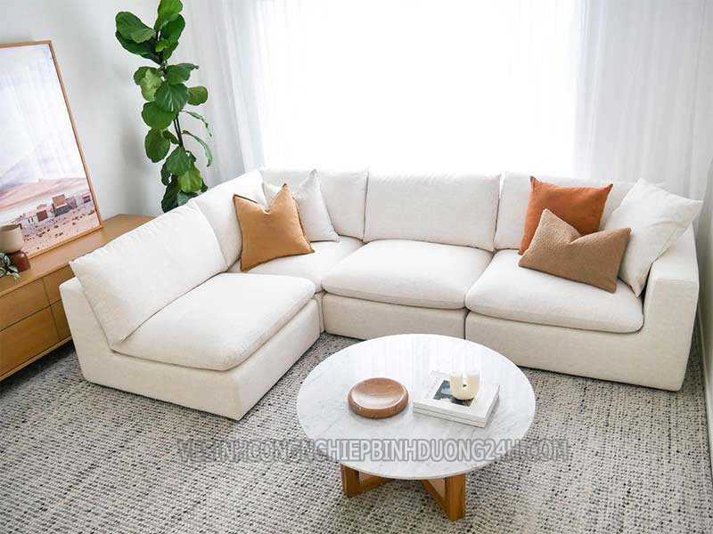 Ghế sofa cần được làm sạch định kỳ để bảo vệ sức khỏe người dùng