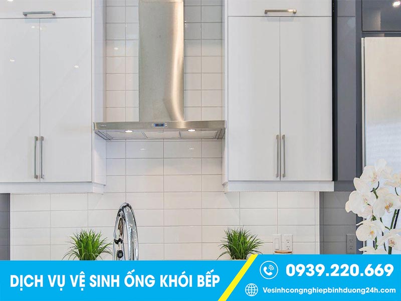 Dịch vụ vệ sinh ống khói bếp nhà hàng, quán ăn, bếp ăn công nghiệp