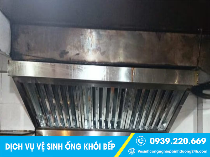 Dịch vụ vệ sinh ống khói bếp giá rẻ tại Quận 3