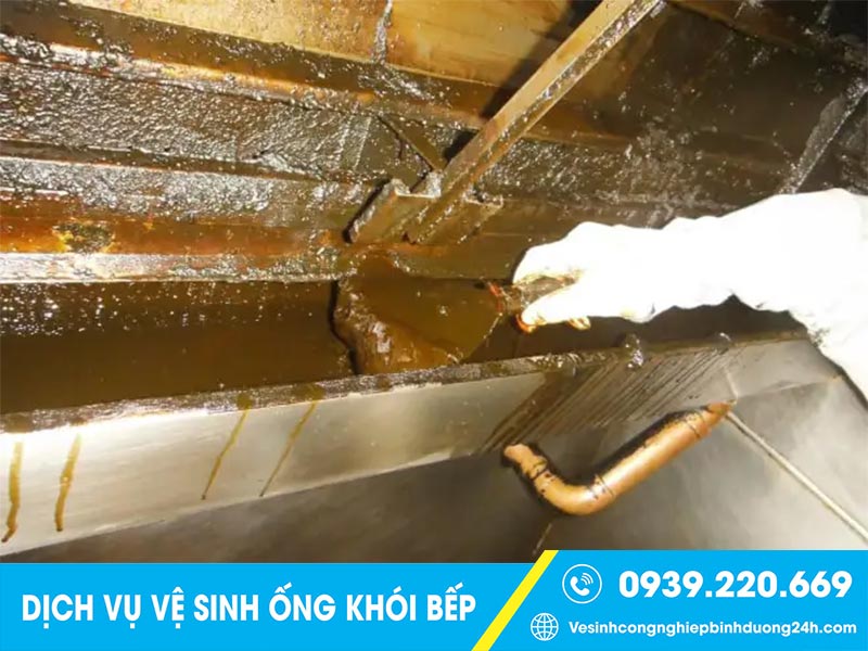 Dịch vụ vệ sinh hệ thống ống khói bếp tại Thuận An