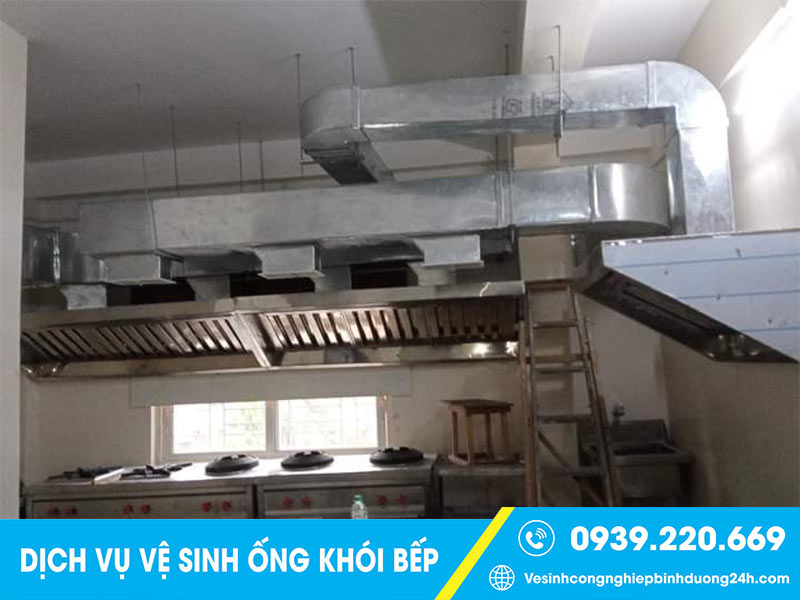Dịch vụ vệ sinh ống khói bếp Nhơn Trạch giá rẻ