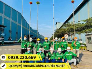 Clean Up sở hữu đội ngũ nhân viên đông đảo, sẵn sàng triển khai các dịch vụ vệ sinh tại Quận Thốt Nốt