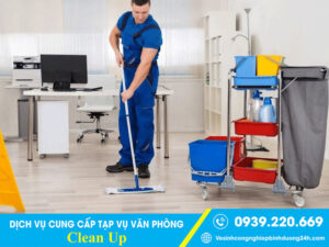 Tạp vụ Clean Up tận tậm, cẩn thận thực hiện công việc
