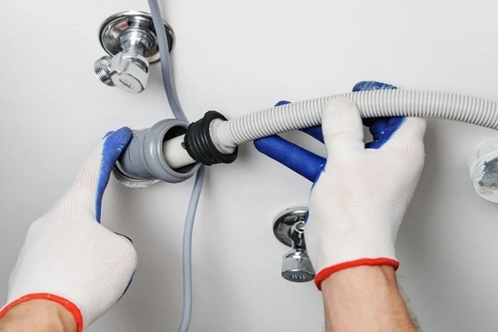 vệ sinh đường ống nước sinh hoạt ở Bình Dương